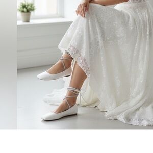 NWT Amina Muaddi Ane lace-up crystal Embellished leather ballet Flats Ivory Sz 7